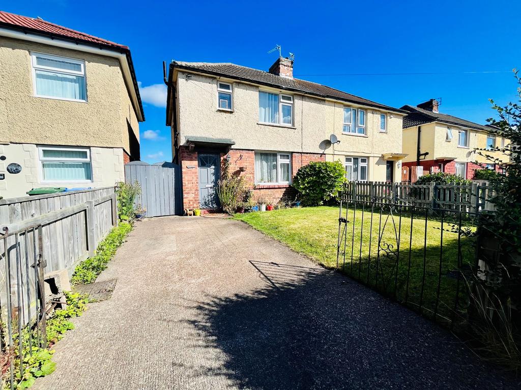 St. Crescent, Alnwick... 3 bed semidetached house £125,000