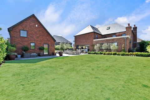 6 bedroom detached house for sale, Clay Court, Woodnesborough, Sandwich, Kent