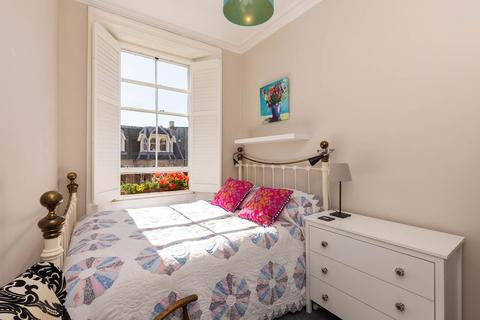 30/5 Bath Street, Edinburgh, EH15 1HD