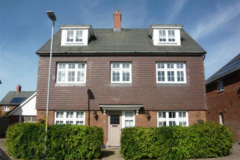 5 bedroom detached house to rent, Russell Road, Marden, Tonbridge, Kent, TN12