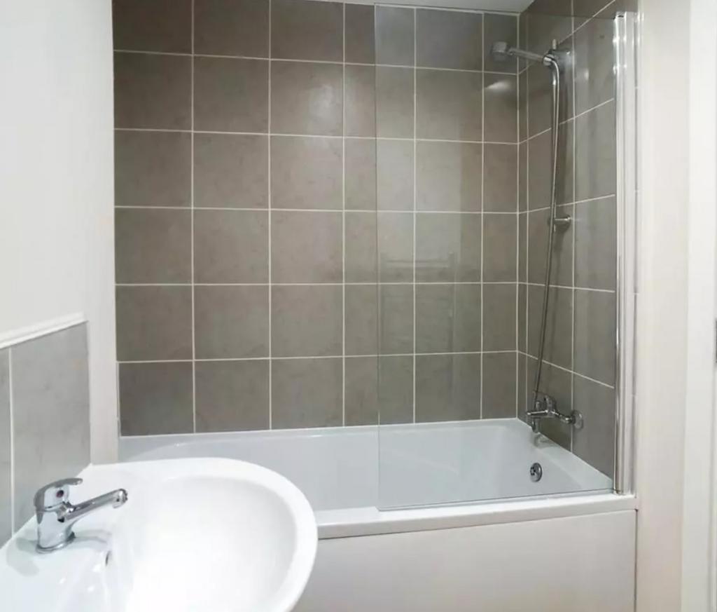 Bathroom - Bamlett House