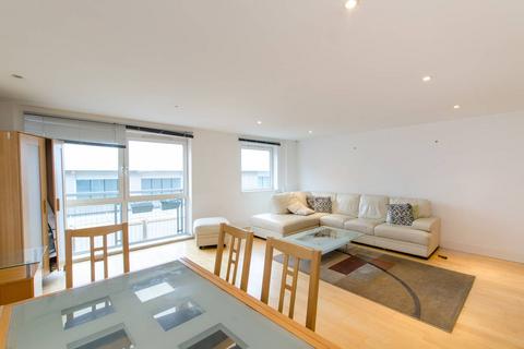3 bedroom flat for sale, Vauxhall Bridge Road, Pimlico, London, SW1V