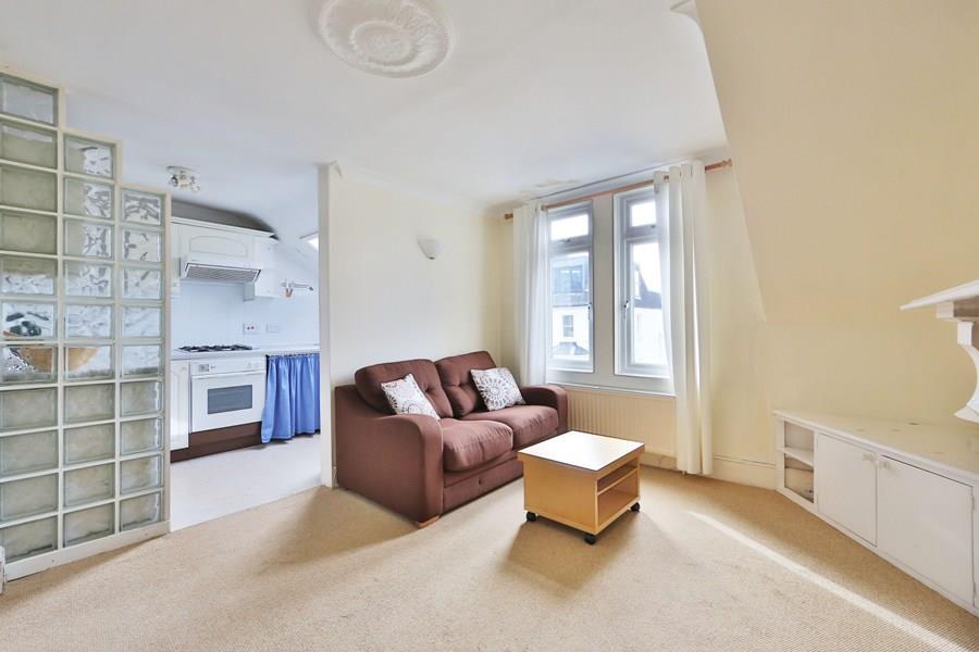 3 33 leathwaite road