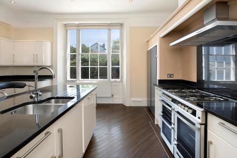 2 The Quadrant, Exeter, EX2 4LE