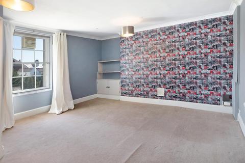 2 The Quadrant, Exeter, EX2 4LE