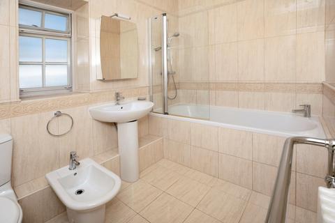2 The Quadrant, Exeter, EX2 4LE