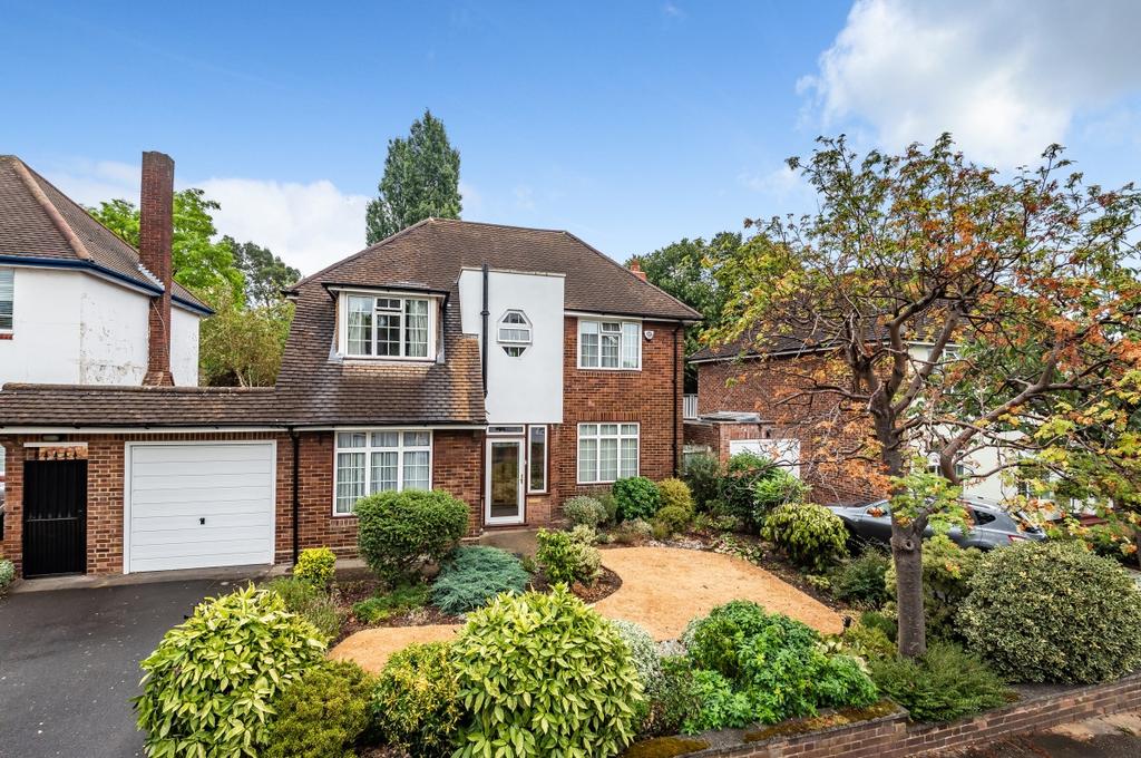 Lock Chase Blackheath SE3 3 bed detached house for sale £1,675,000