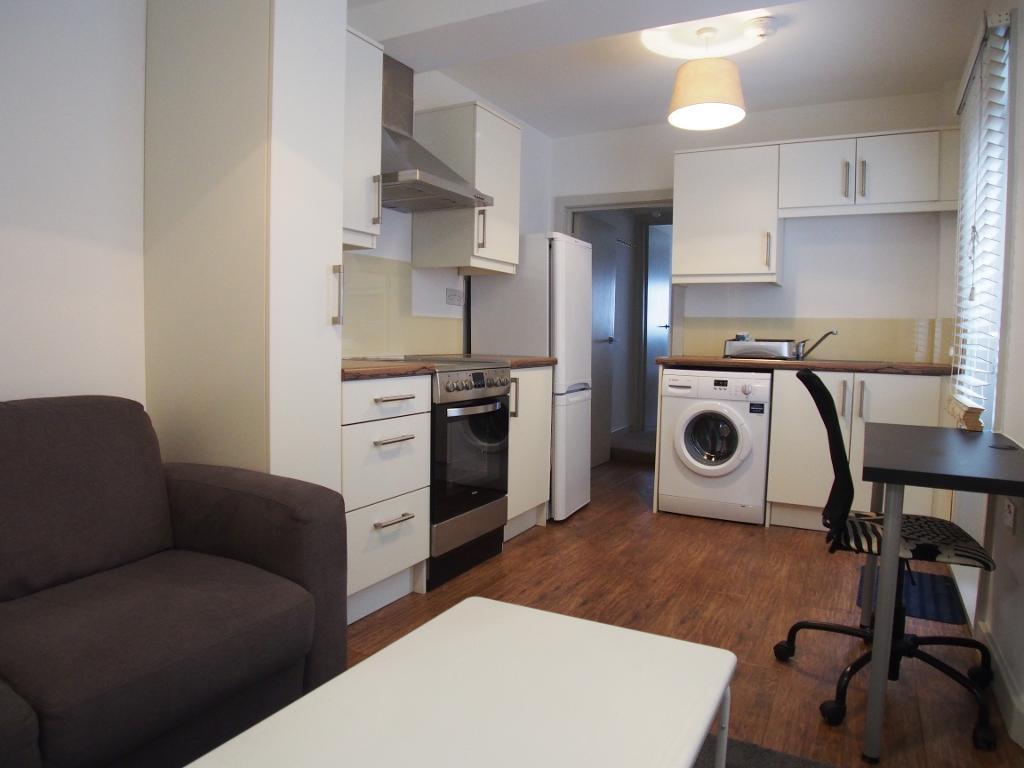 A well presented one bedroom ground floor flat in