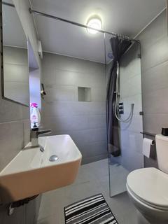1 bedroom flat to rent, Truro road, Wood green, N22