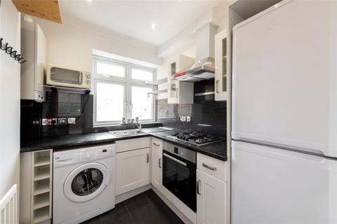 3 bedroom duplex to rent, Almington Street, London, N4