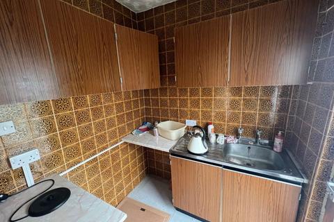 30 Maple Road, Wolverhampton, WV3 7JD