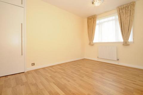 2 bedroom flat for sale, Mayflower Lodge,  Regents Park Road N3,  N3