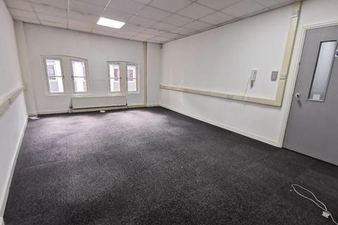 Office to rent, Suite 45, Turners Building, 7-15 Pink Lane, City Centre, Newcastle Upon Tyne