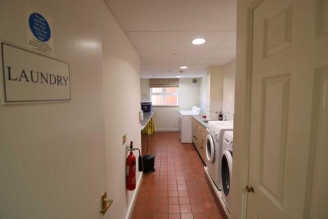 2 bedroom flat for sale - Seabrook Court, Station Close, Potters Bar