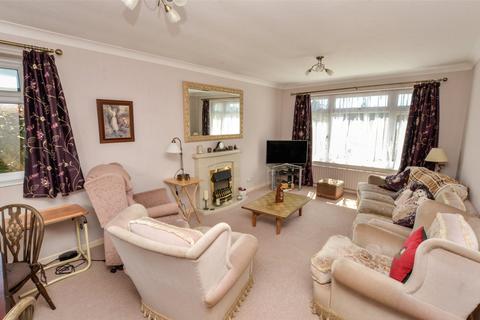 6 Arnold Road, West Moors, Ferndown, BH22 0JX