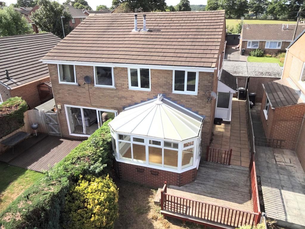 Foxcroft Drive, Brighouse HD6 3 bed semidetached house £210,000