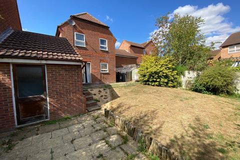12 Campanula Close, Northampton, NN3 3QG