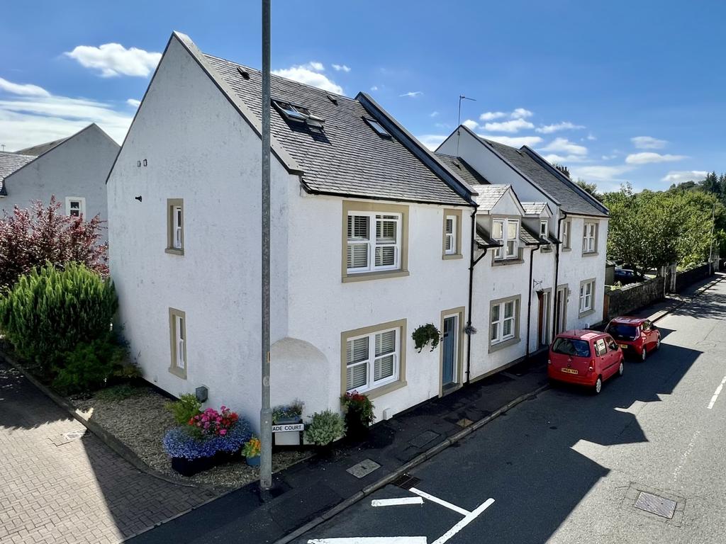Main Street, Lochwinnoch 4 bed end of terrace house £299,995