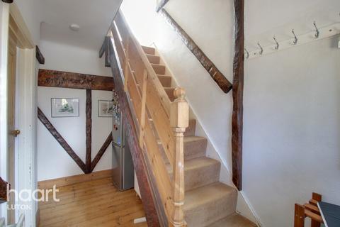 102 Blenheim Crescent, Luton, LU3 1HD