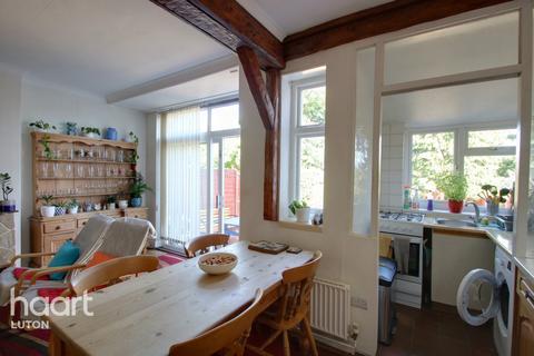 102 Blenheim Crescent, Luton, LU3 1HD