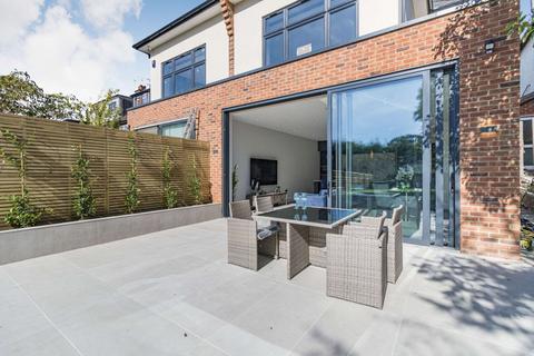 77 Hillview Road, Pinner, HA5 4PB