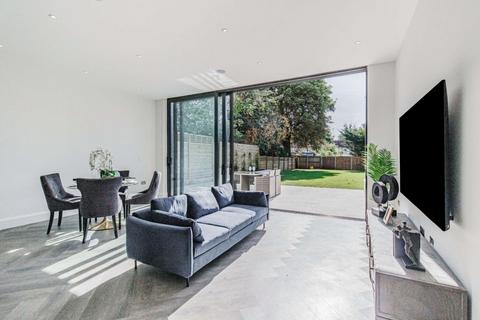 77 Hillview Road, Pinner, HA5 4PB