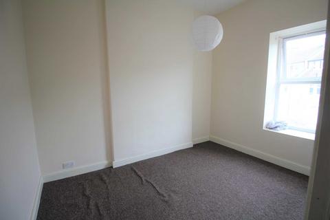 1 bedroom flat to rent, Bristol Road Lower, Hillside