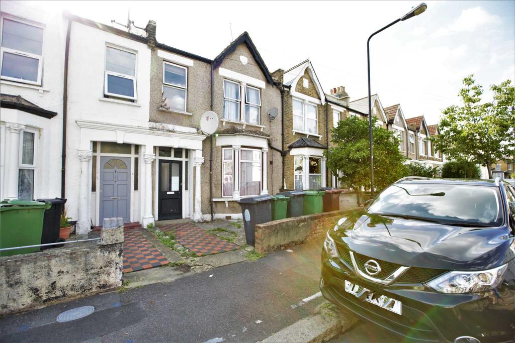 Buxton Road, Walthamstow, E17 2 bed flat £400,000