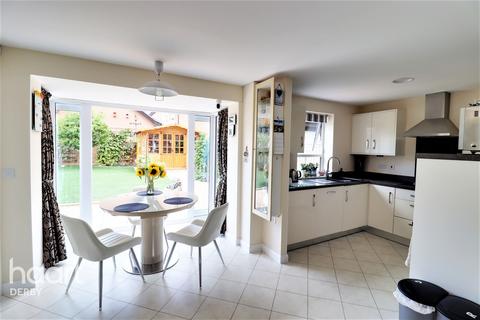 4 bedroom detached house for sale - Mallow Close, Stenson Fields