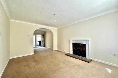 3 bedroom end of terrace house for sale, Grafton Gardens, Pennington, Lymington, Hampshire, SO41