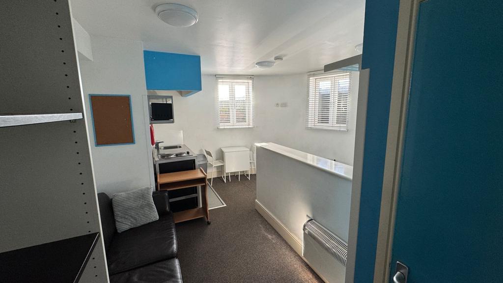 2-4 Peterson road, Studio 7