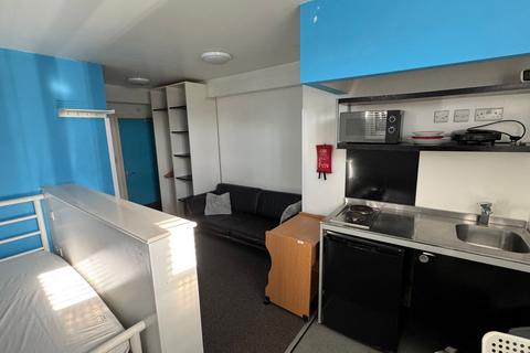 undefined, Wakefield, WF1