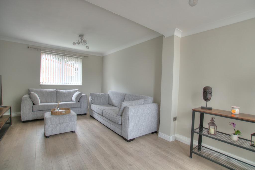 Bowfell Avenue, Kenton, Newcastle upon Tyne, NE5 2 bed semidetached