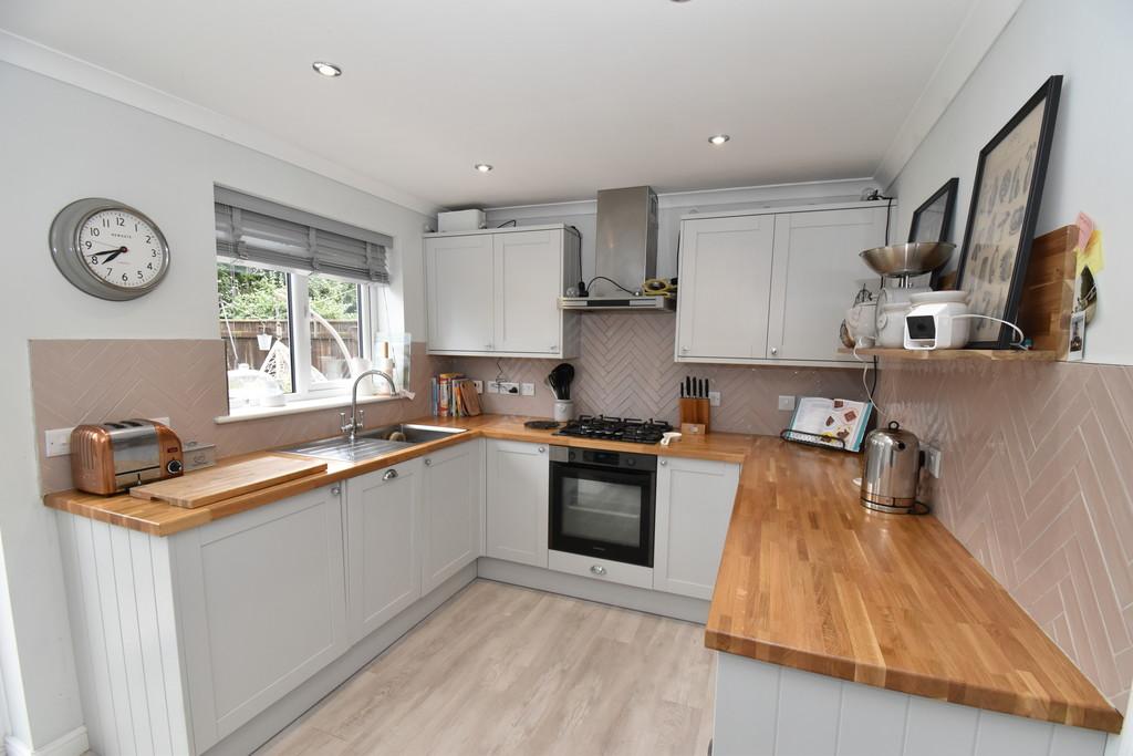 Bramblefields, Northallerton 3 bed end of terrace house £180,000