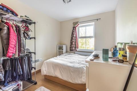 Flat 20, Sandringham Court Skerne Walk, Kingston Upon Thames, KT2 5LQ