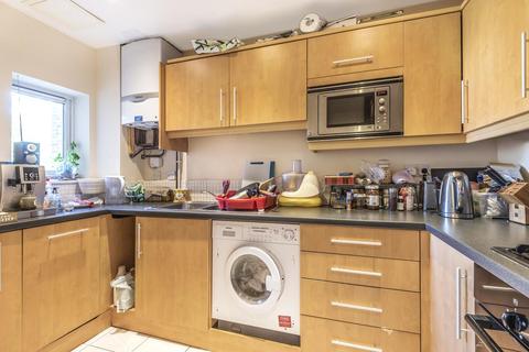 Flat 20, Sandringham Court Skerne Walk, Kingston Upon Thames, KT2 5LQ
