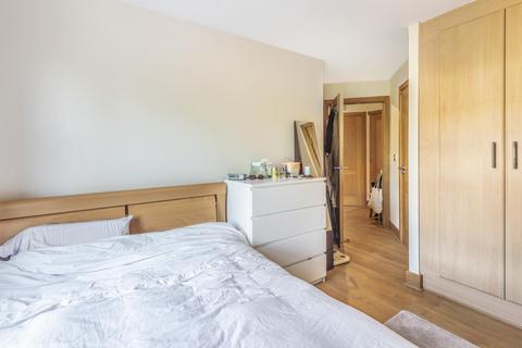 Flat 20, Sandringham Court Skerne Walk, Kingston Upon Thames, KT2 5LQ
