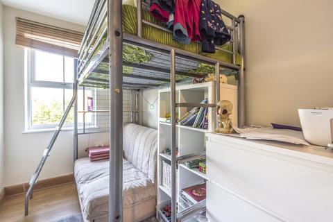 Flat 20, Sandringham Court Skerne Walk, Kingston Upon Thames, KT2 5LQ