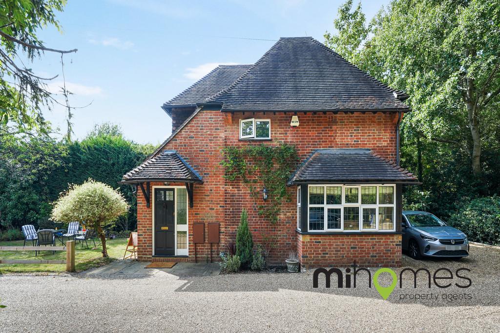The Ridgeway, Cuffley 2 bed detached house £1,650 pcm (£381 pw)