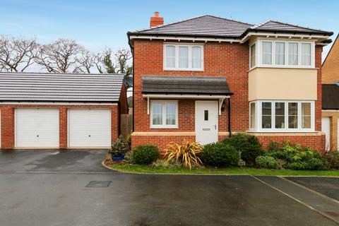 4 bedroom detached house for sale, Symons Close, Bovey Tracey