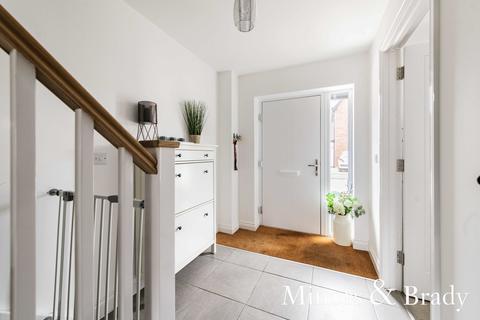 55 Sam Smith Way, Rackheath, Norwich, NR13 6TA