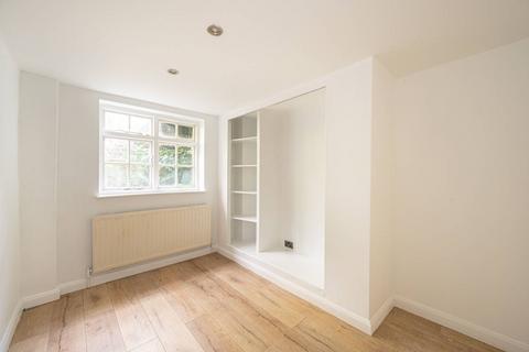 44a Cephas Avenue, London, E1 4AT