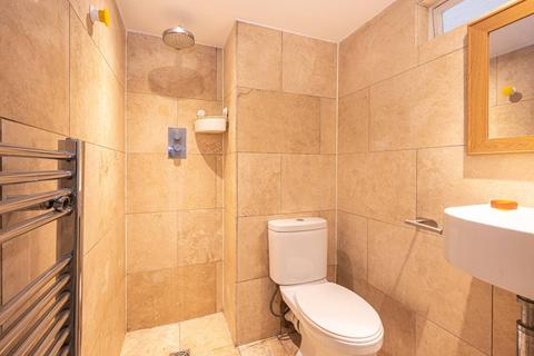 44a Cephas Avenue, London, E1 4AT