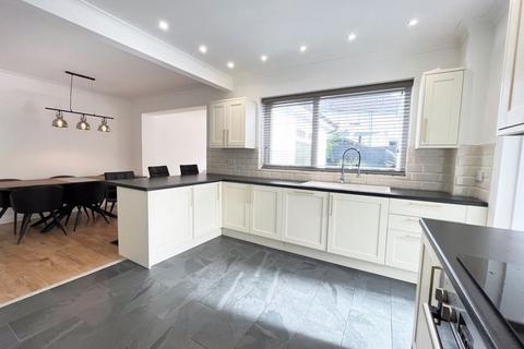 11 Downs View Close, Aberthin, Cowbridge, CF71 7HG