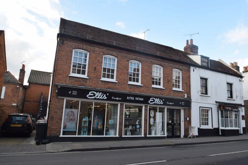 South Street, Rochford 3 bed apartment £1,100 pcm (£254 pw)