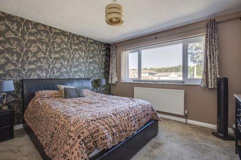 3 Long Close, Farnham Common, Slough, SL2 3EJ