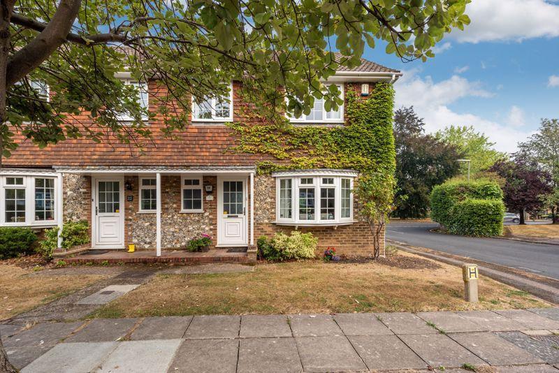Bookham 3 bed end of terrace house £650,000