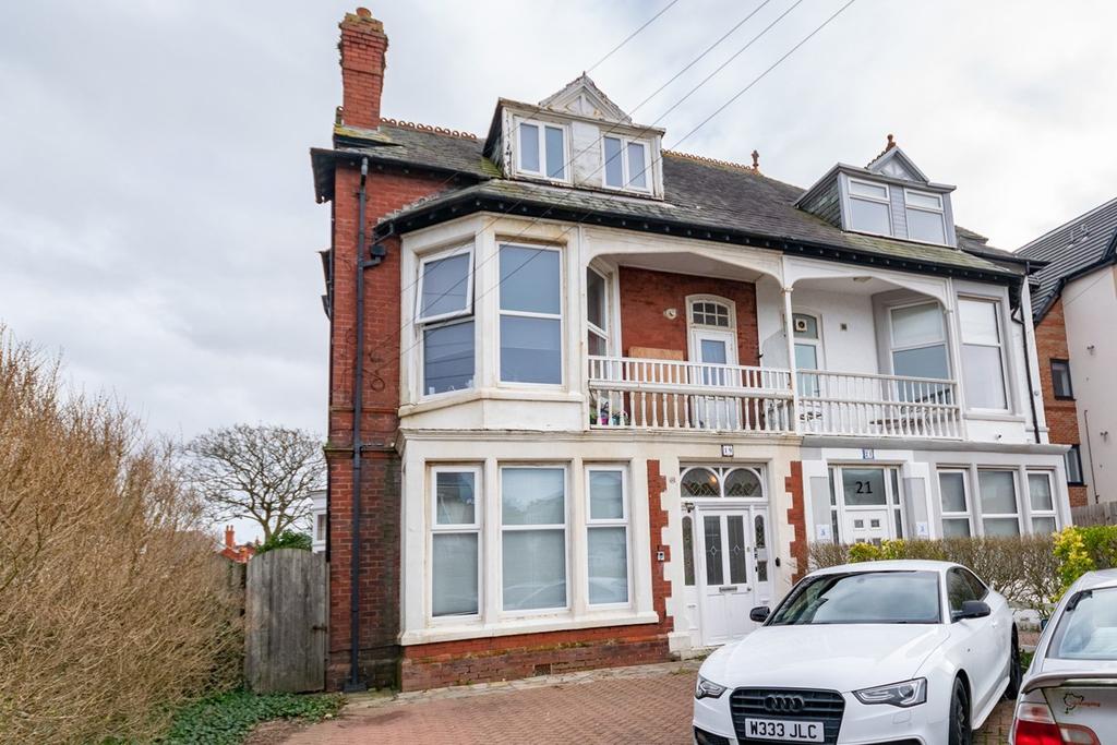 Fairhaven Road, LYTHAM ST ANNES, FY8 1 bed apartment £400 pcm (£92 pw)