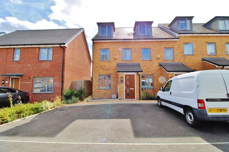 Worcester Drive, Swanley 3 bed terraced house £415,000