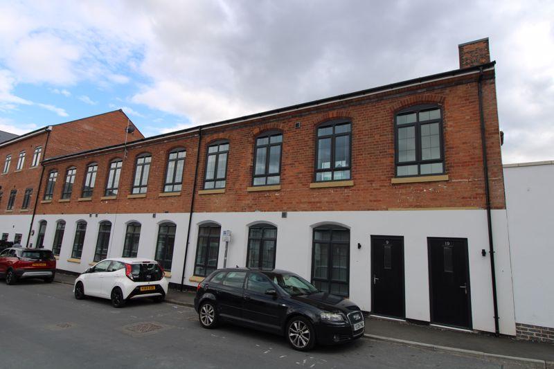 Westbridge House, Holland Street, Nottingham, NG7 5DS 3 bed apartment